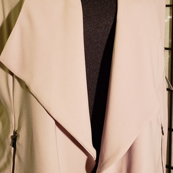 NEW Simply Styled Vest Jacket - Picture 4 of 5